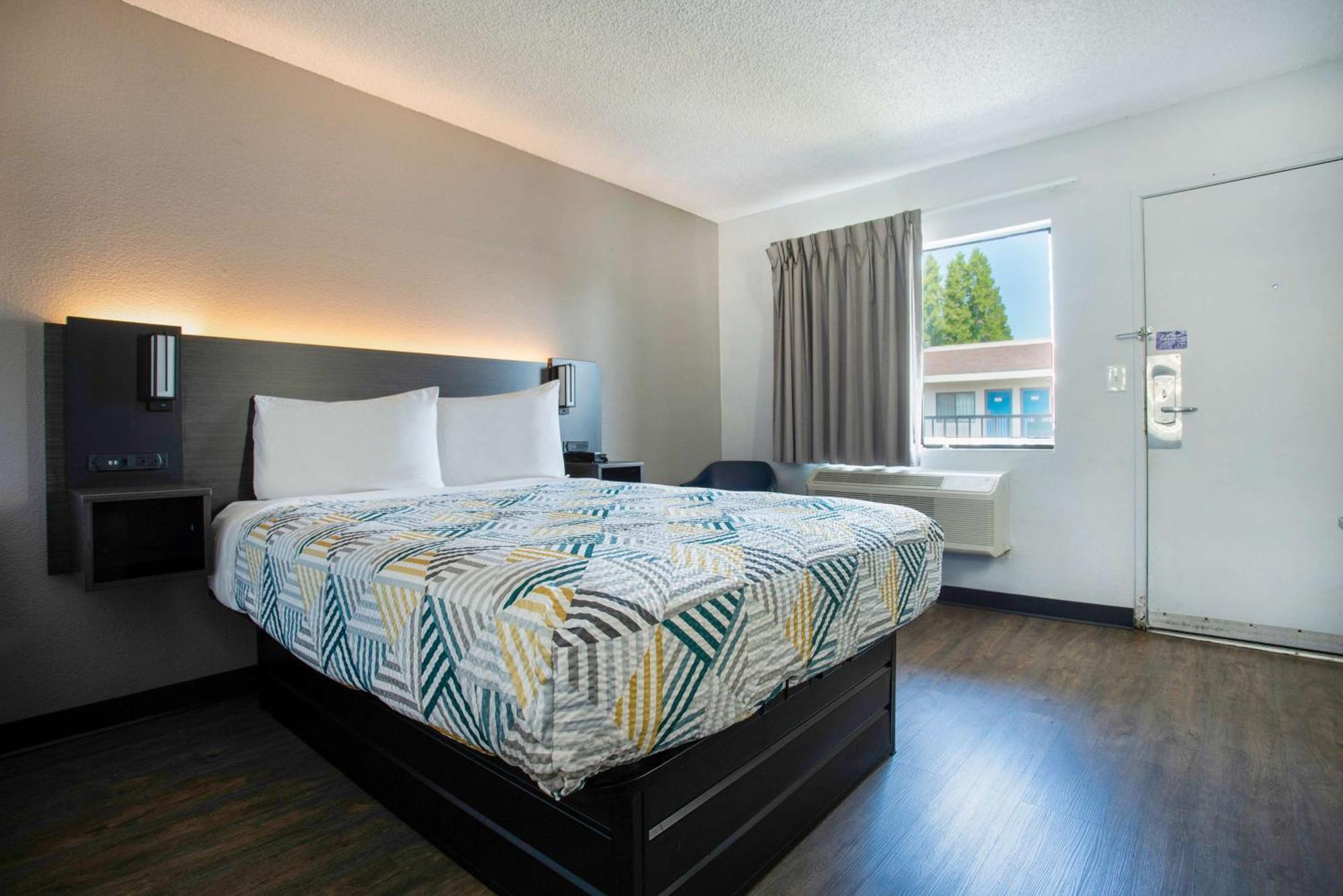 Motel 6-Salem, Or Екстериор снимка
