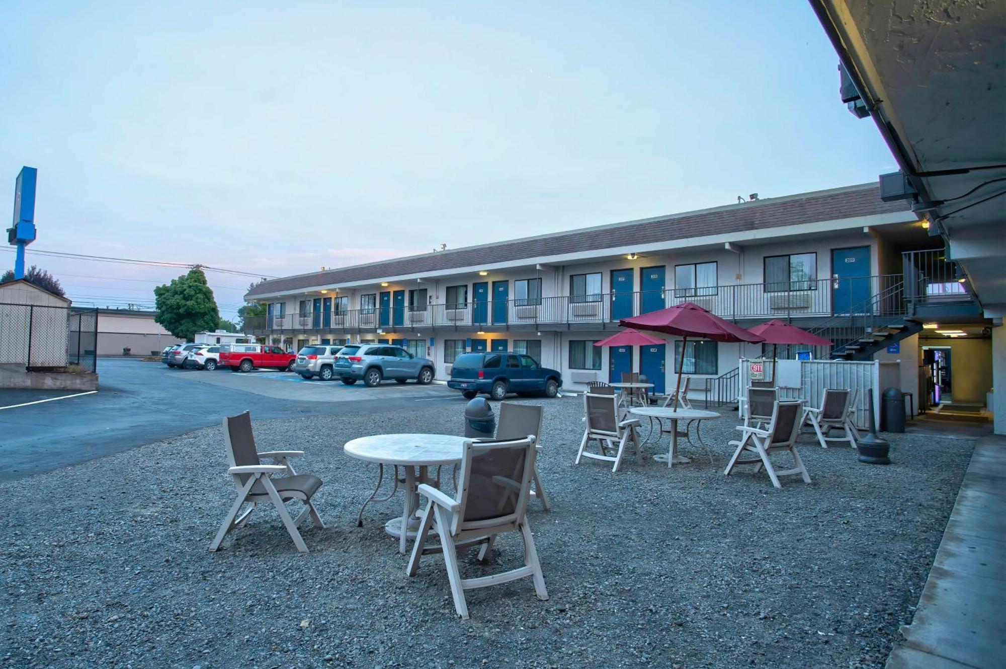Motel 6-Salem, Or Екстериор снимка